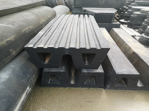 W Type Rubber Fender